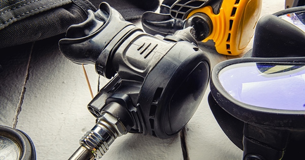 Scuba diving regulator